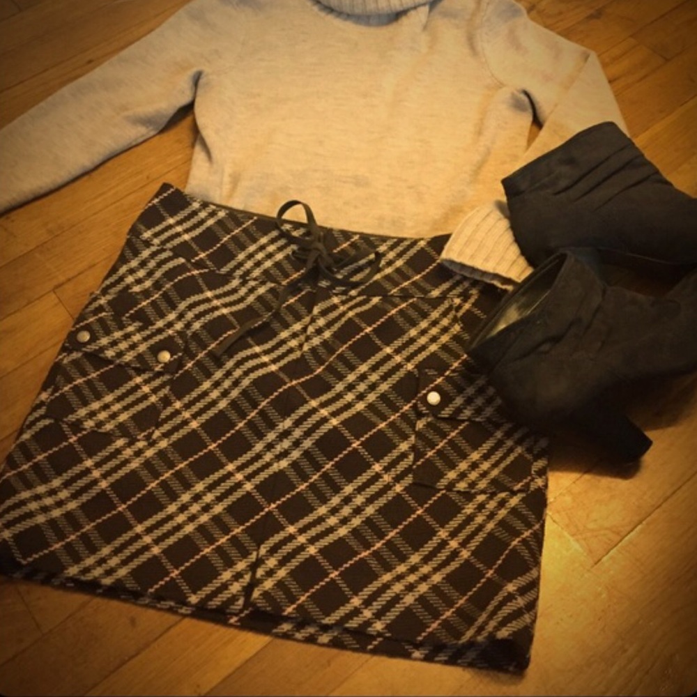 Burberry brown and pink plaid wool mini skirts